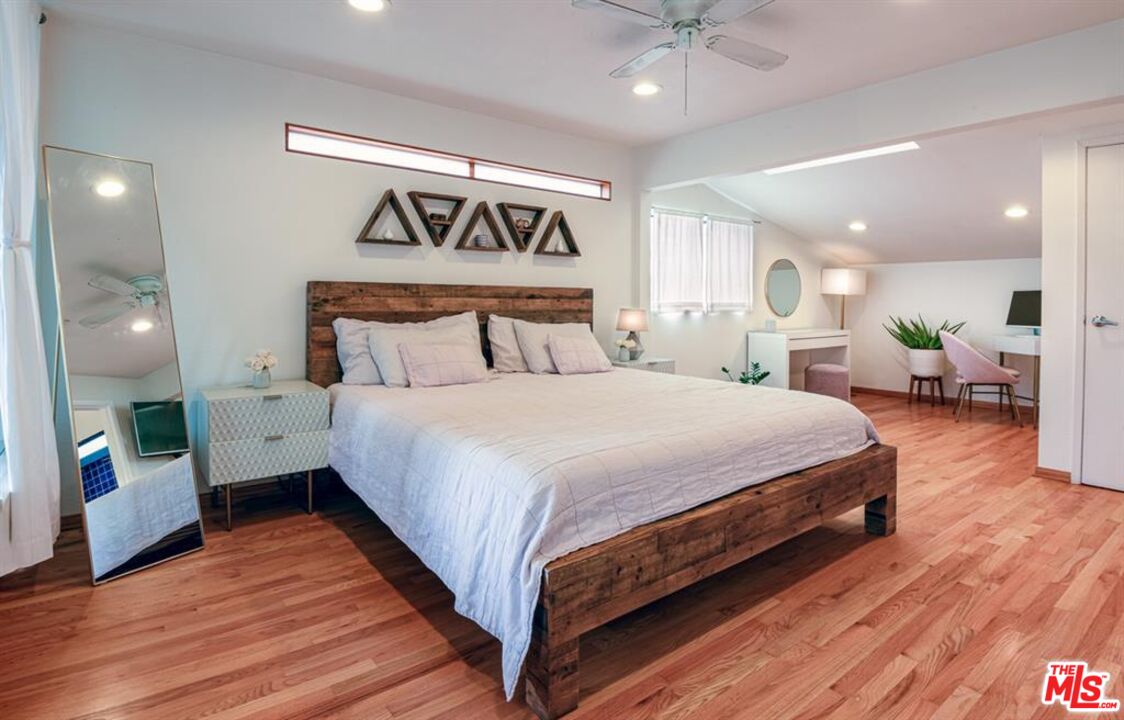 12815 Caswell Ave Unit: 101