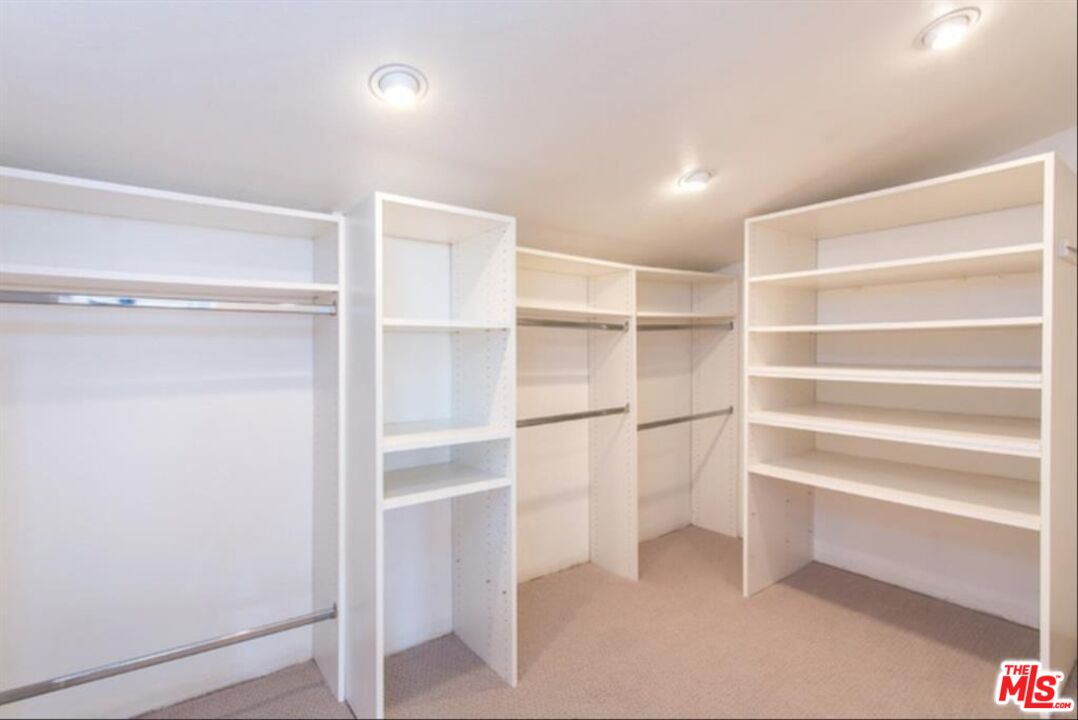 12815 Caswell Ave Unit: 101