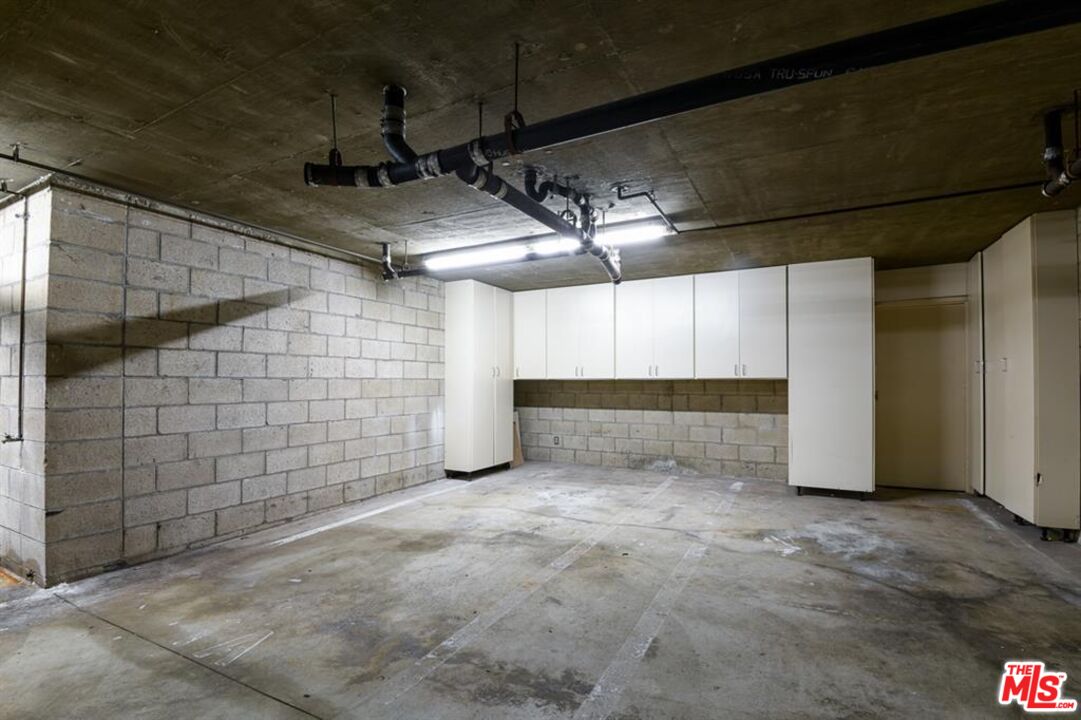 12815 Caswell Ave Unit: 101