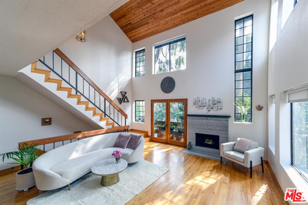 12815 Caswell Ave Unit: 101