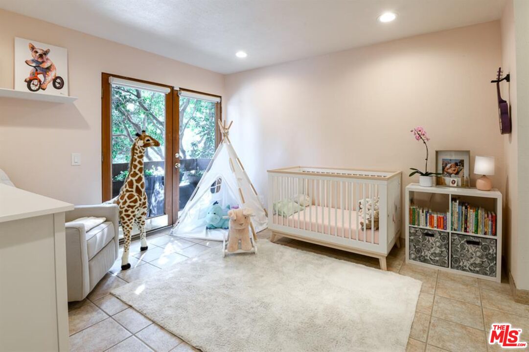 12815 Caswell Ave Unit: 101