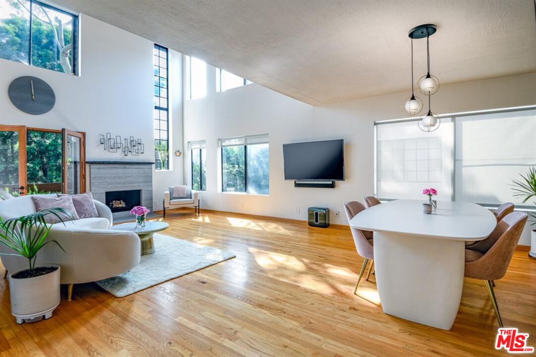 12815 Caswell Ave Unit: 101