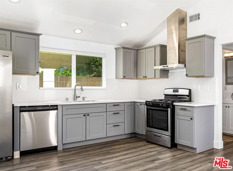 16947 S Dalton Ave Unit: B
