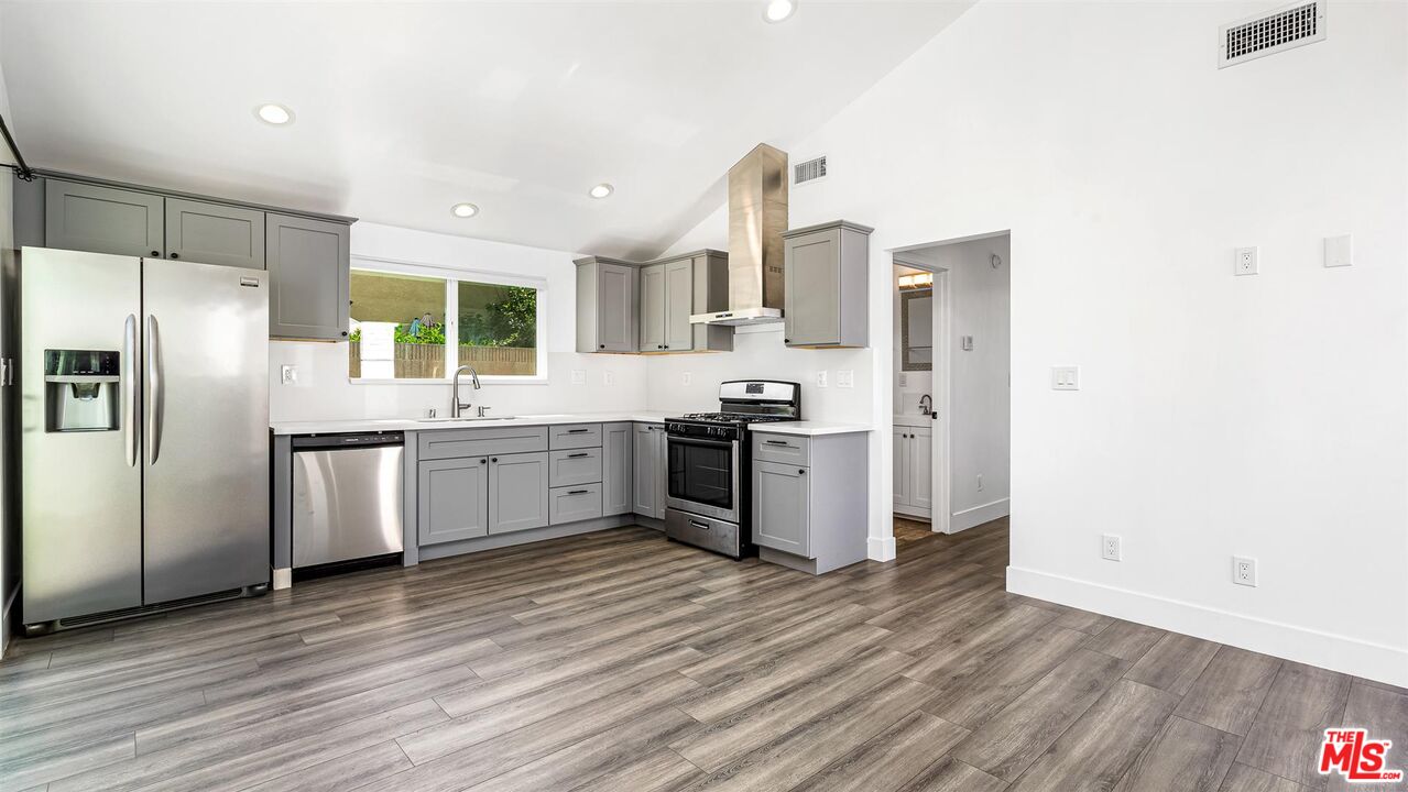 16947 S Dalton Ave Unit: B