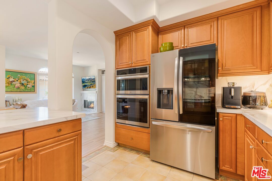 5935 Playa Vista Dr Unit: 204