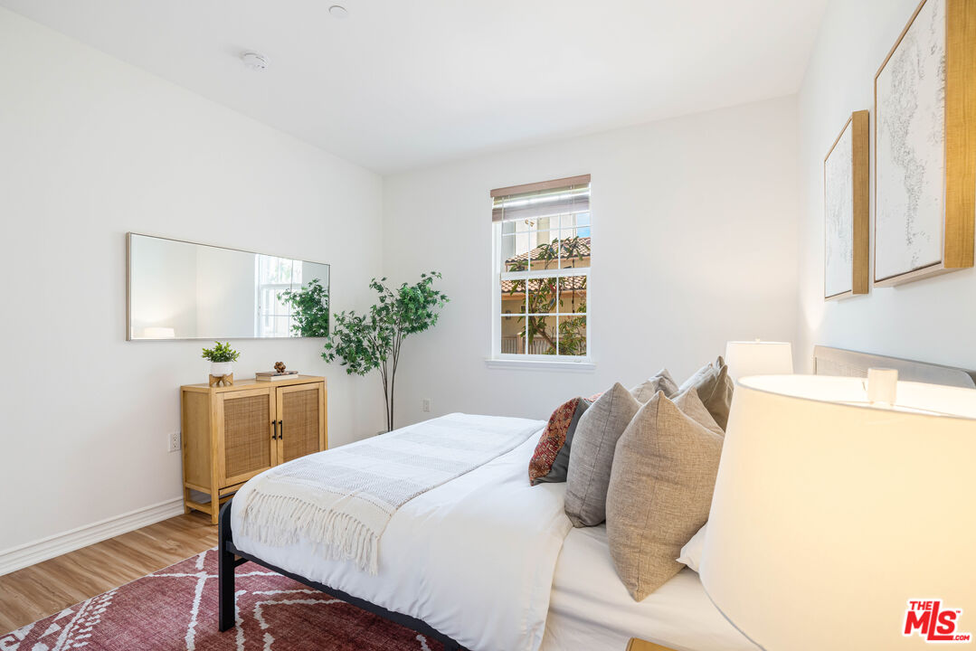 5935 Playa Vista Dr Unit: 204