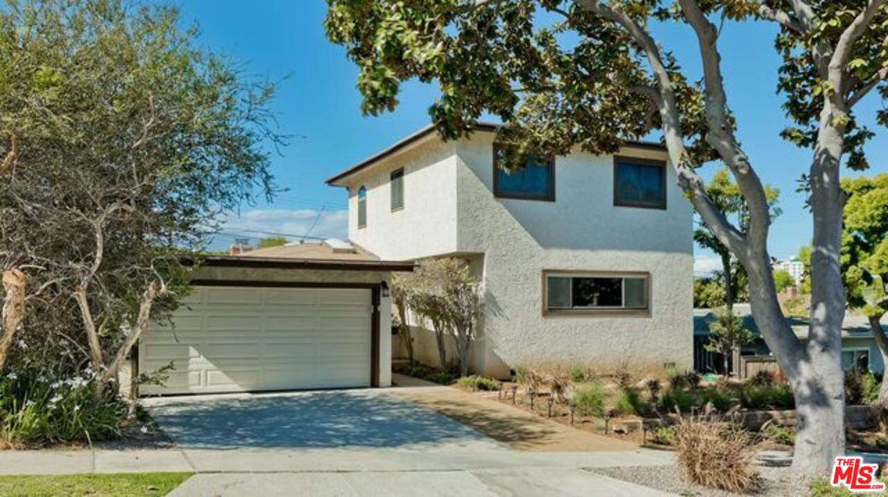 7345 W 90th St