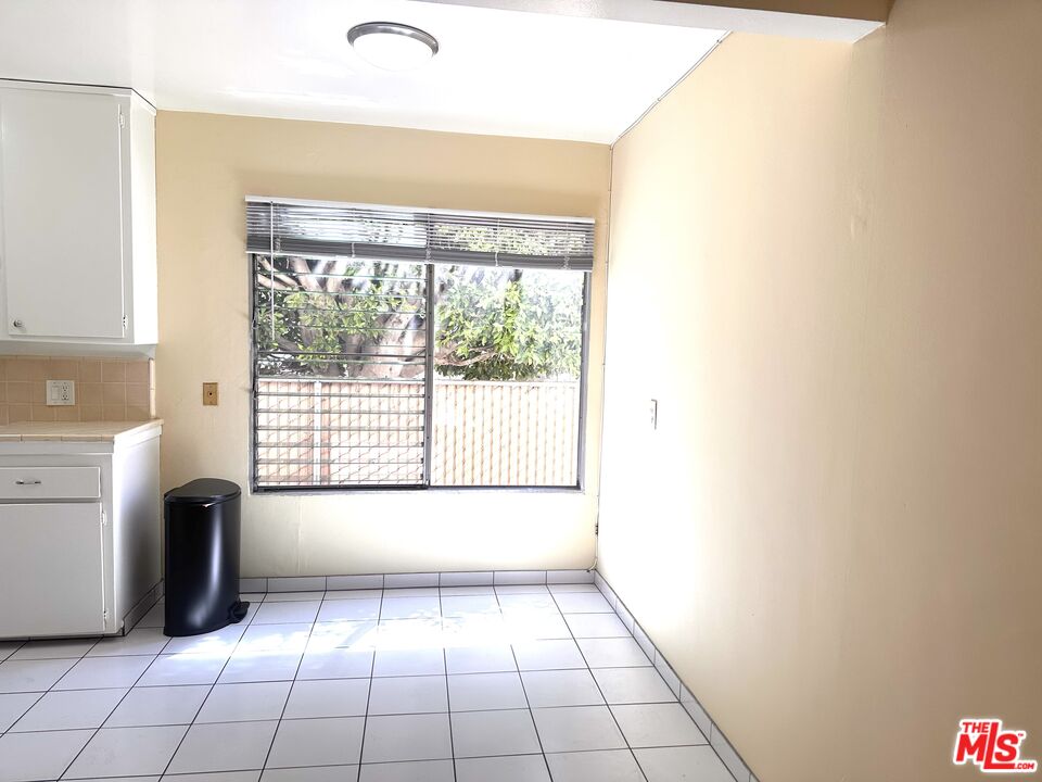 5411 S Centinela Ave Unit: 1