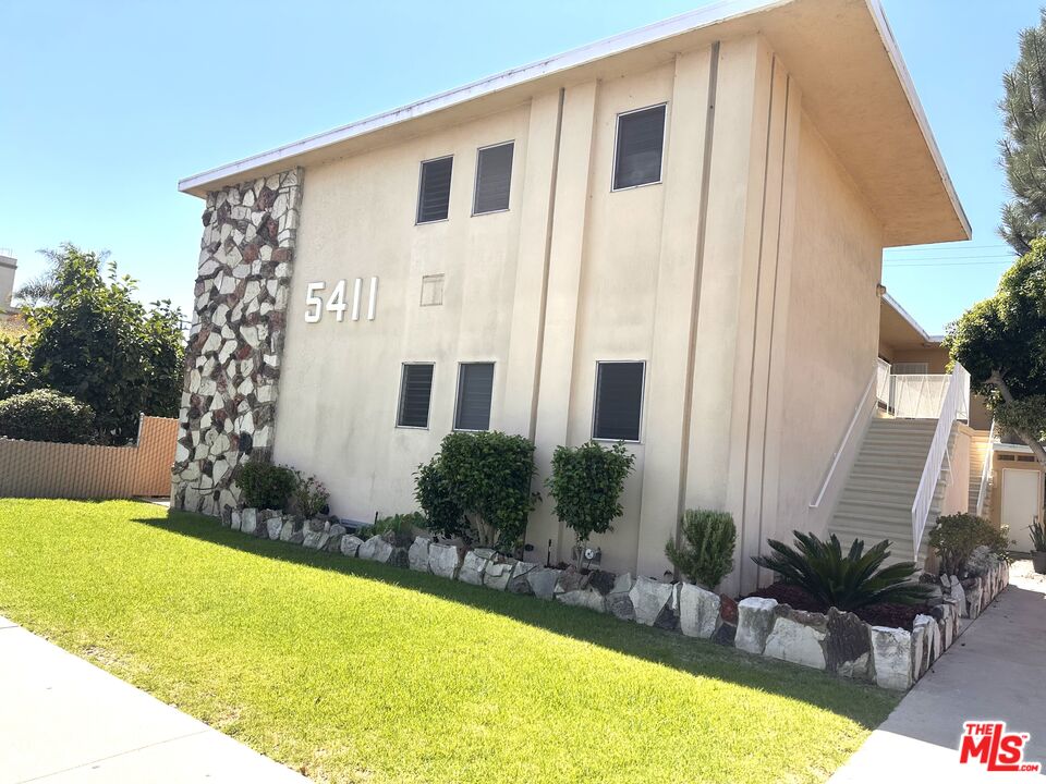 5411 S Centinela Ave Unit: 1