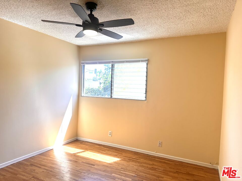 5411 S Centinela Ave Unit: 1