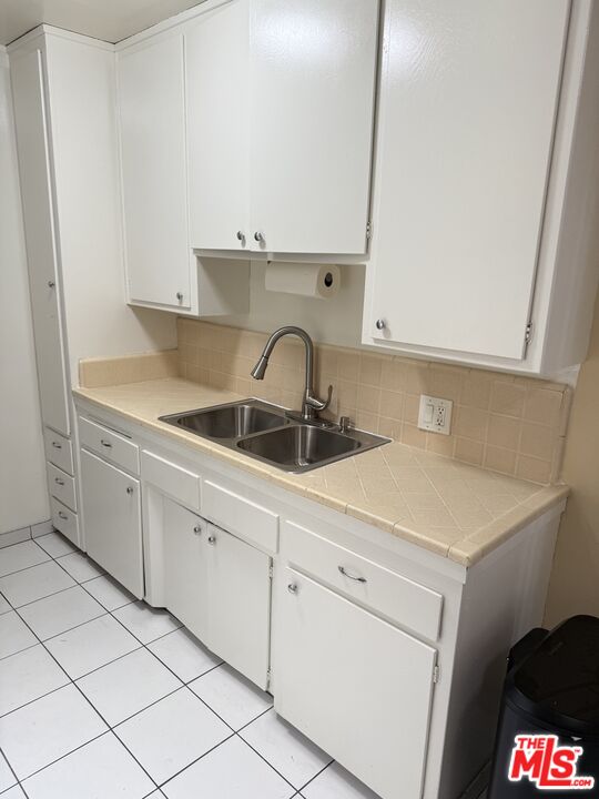 5411 S Centinela Ave Unit: 1