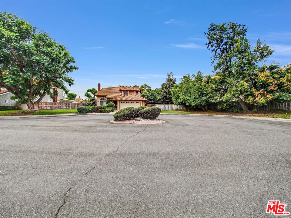 2882 Butte Creek Pl