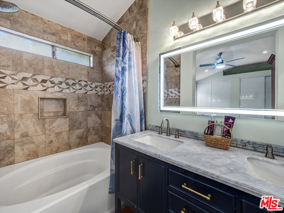 2882 Butte Creek Pl