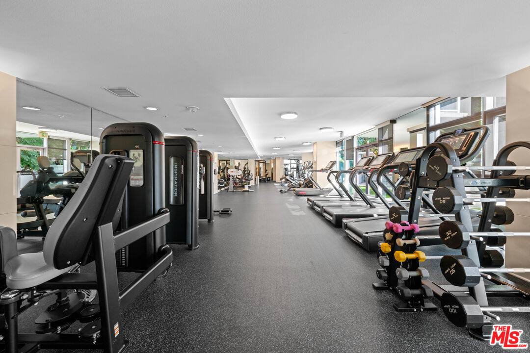 13700 Marina Pointe Dr Unit: 1007