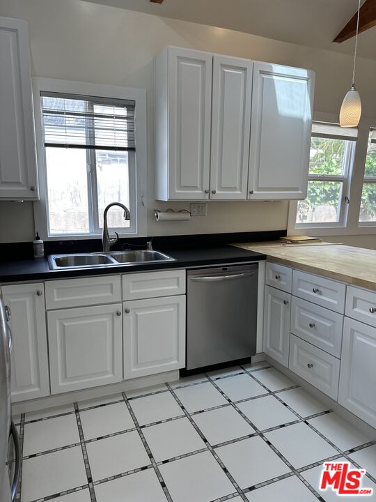 3017 Colorado Ave Unit: A