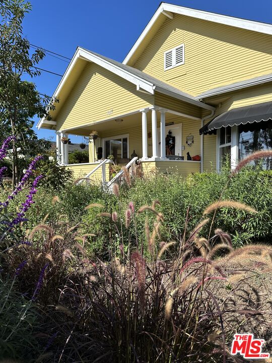 3017 Colorado Ave Unit: A