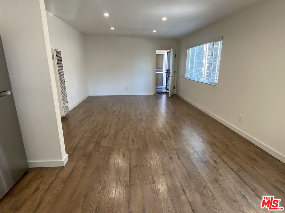 3332 Helms Ave Unit: 3