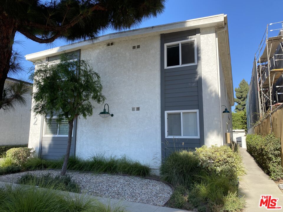 3332 Helms Ave Unit: 3