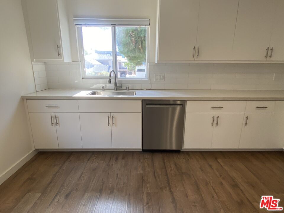 3332 Helms Ave Unit: 3
