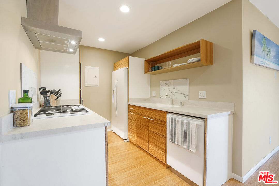 8001 Redlands St Unit: 207