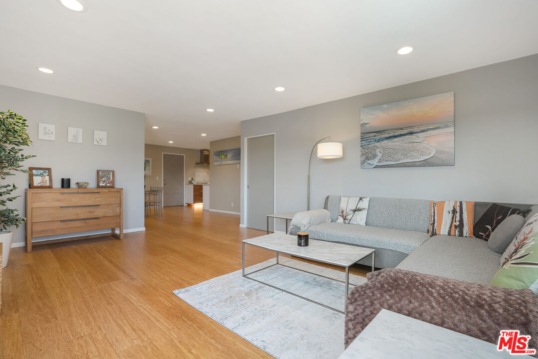 8001 Redlands St Unit: 207