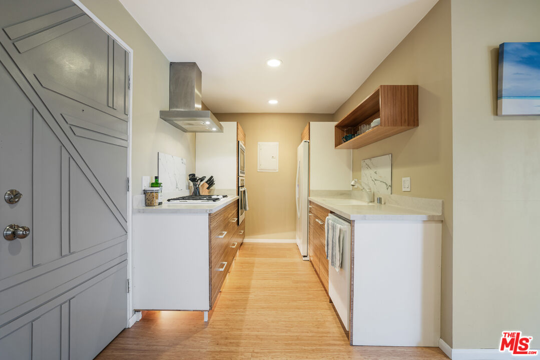 8001 Redlands St Unit: 207