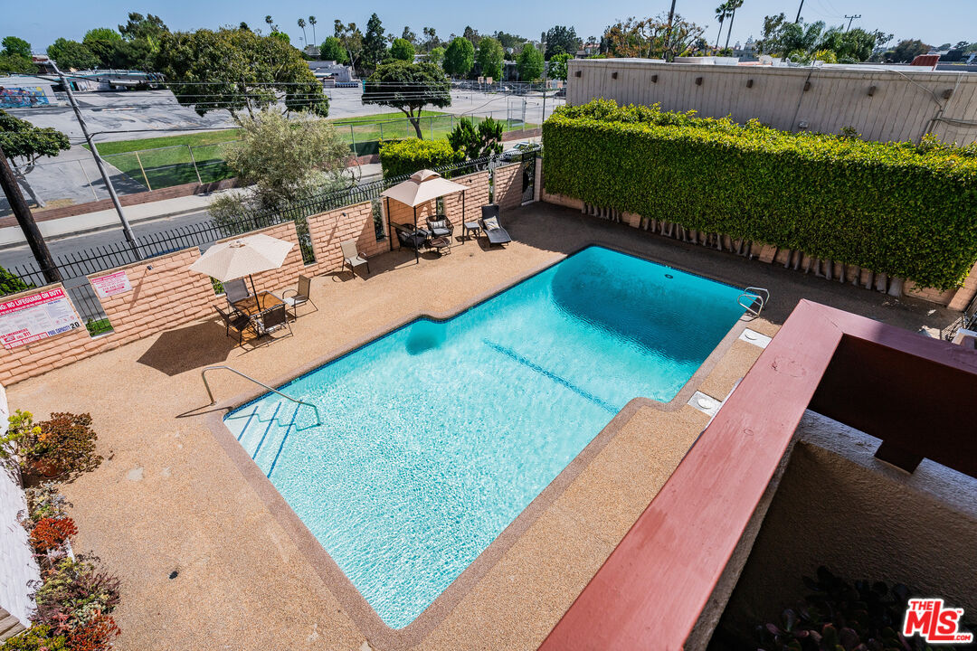 8001 Redlands St Unit: 207