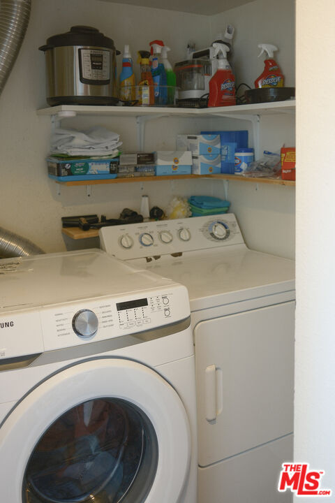 13200 Pacific Promenade Unit: 422