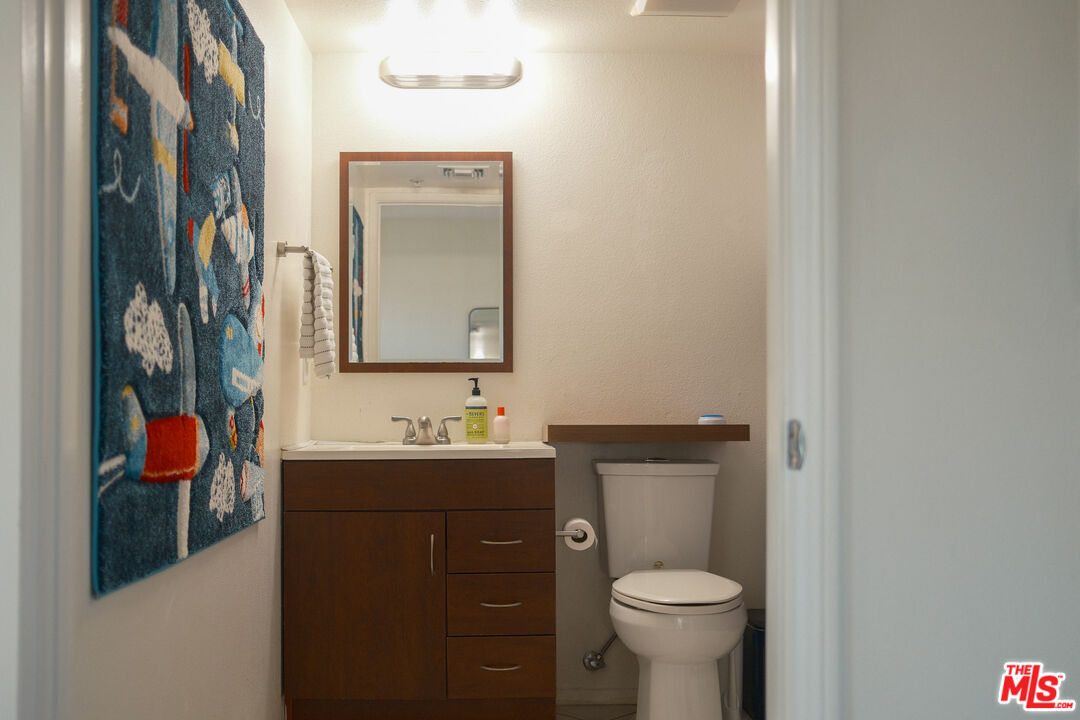 13200 Pacific Promenade Unit: 422