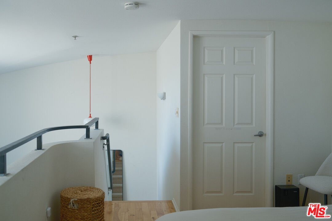 13200 Pacific Promenade Unit: 422