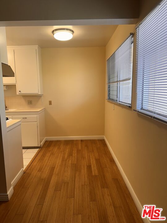 5411 S Centinela Ave Unit: 4