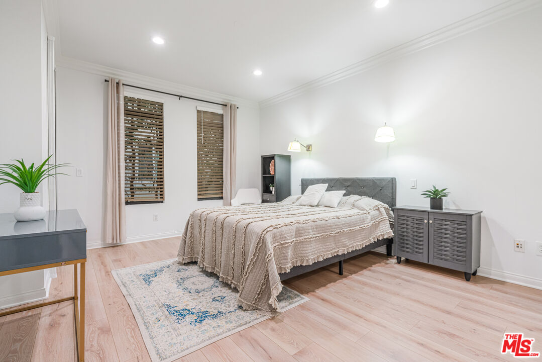 5625 Crescent Park Unit: 126