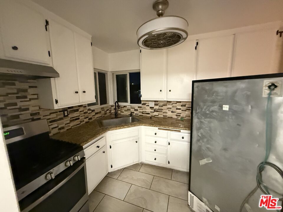 579 E Fairview Blvd Unit: 1