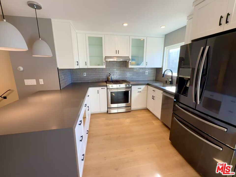 5215 S Sepulveda Blvd Unit: 11B