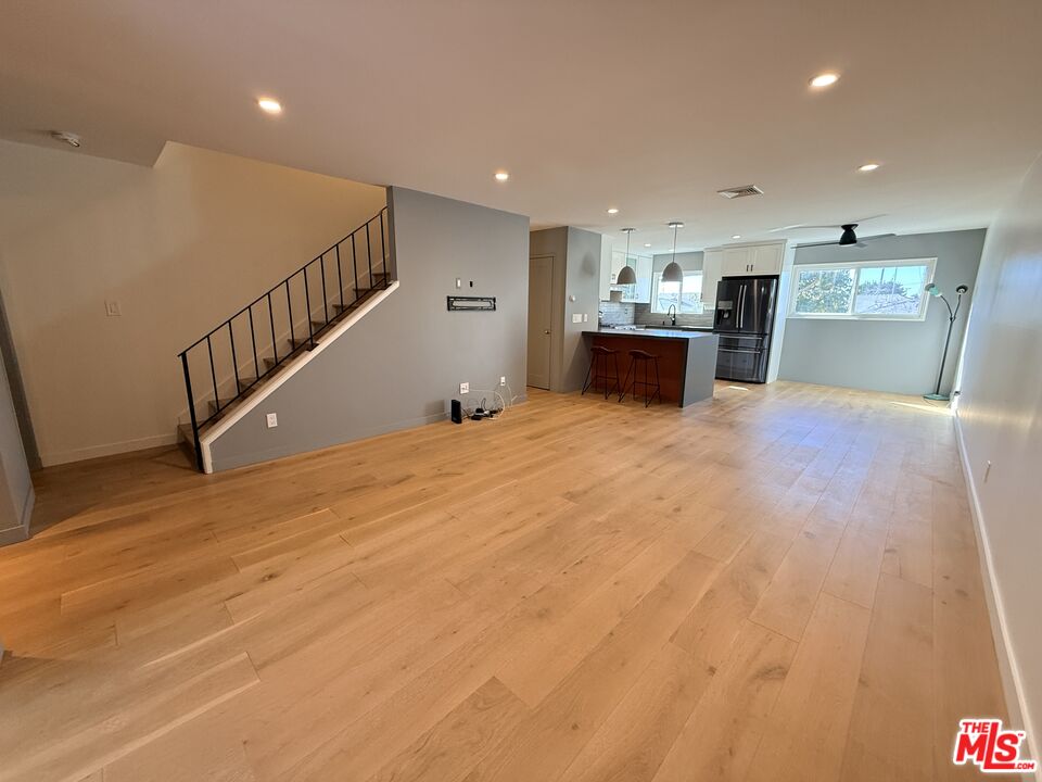 5215 S Sepulveda Blvd Unit: 11B