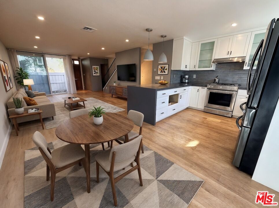 5215 S Sepulveda Blvd Unit: 11B
