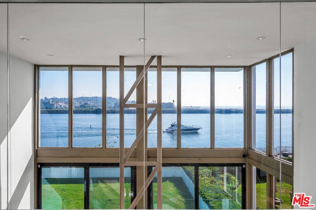 5515 Pacific Ave Unit: 1