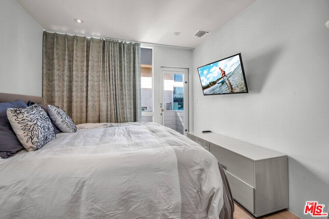 5515 Pacific Ave Unit: 1