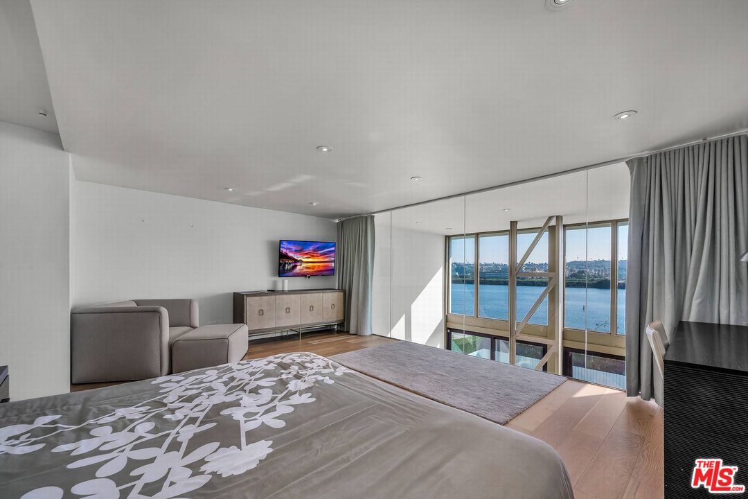 5515 Pacific Ave Unit: 1