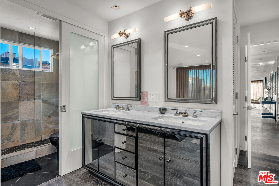 1 Driftwood St Unit: 3