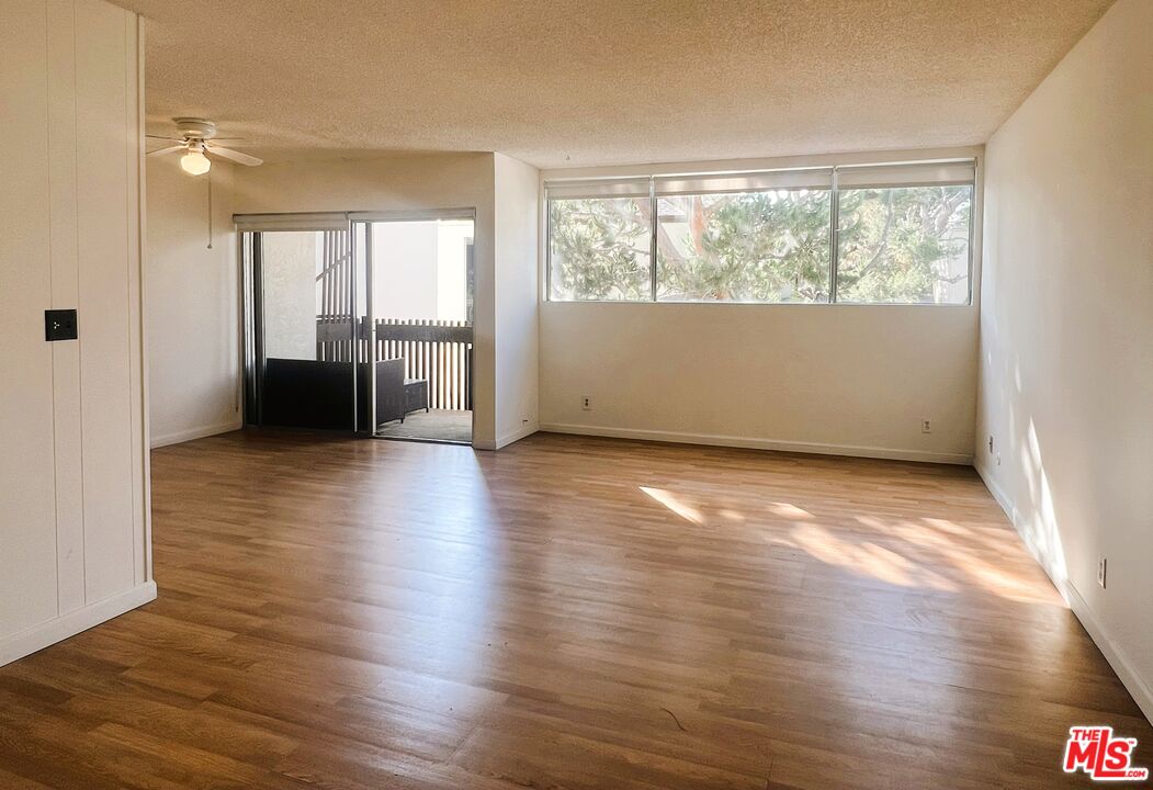 6000 Canterbury Dr Unit: D212
