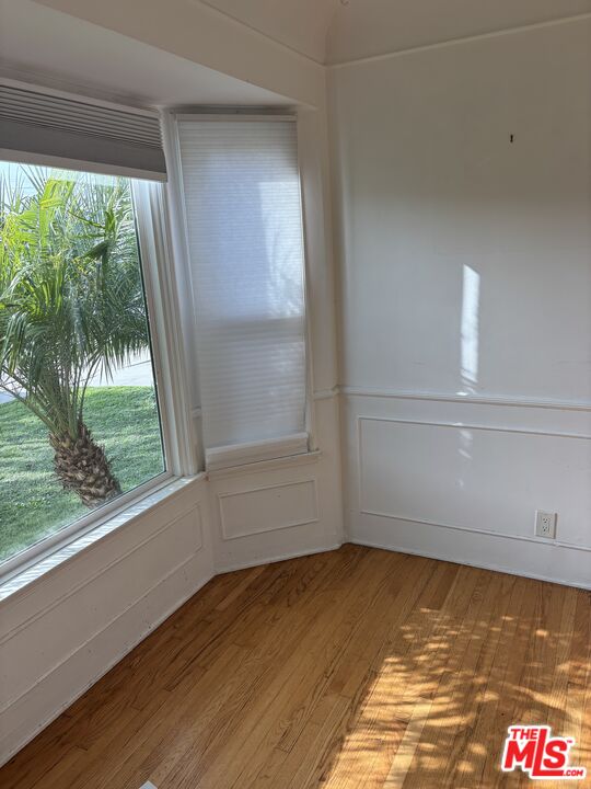 4162 Commonwealth Ave