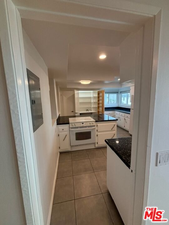 24 Lighthouse St Unit: A