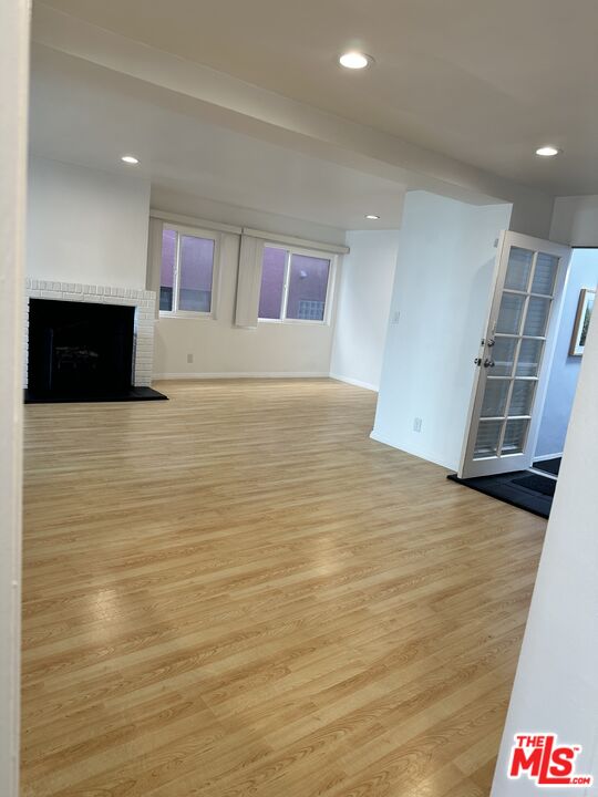 24 Lighthouse St Unit: A