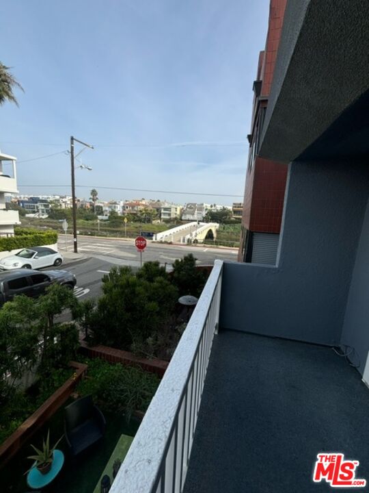 24 Lighthouse St Unit: A