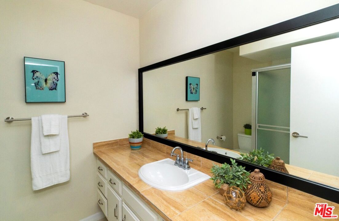 5625 Windsor Way Unit: 110