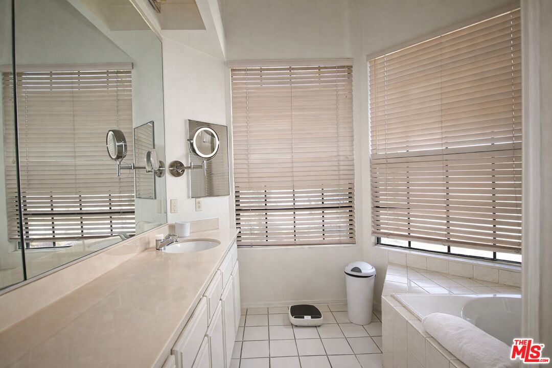 4304 DUQUESNE AVE Unit: 5A