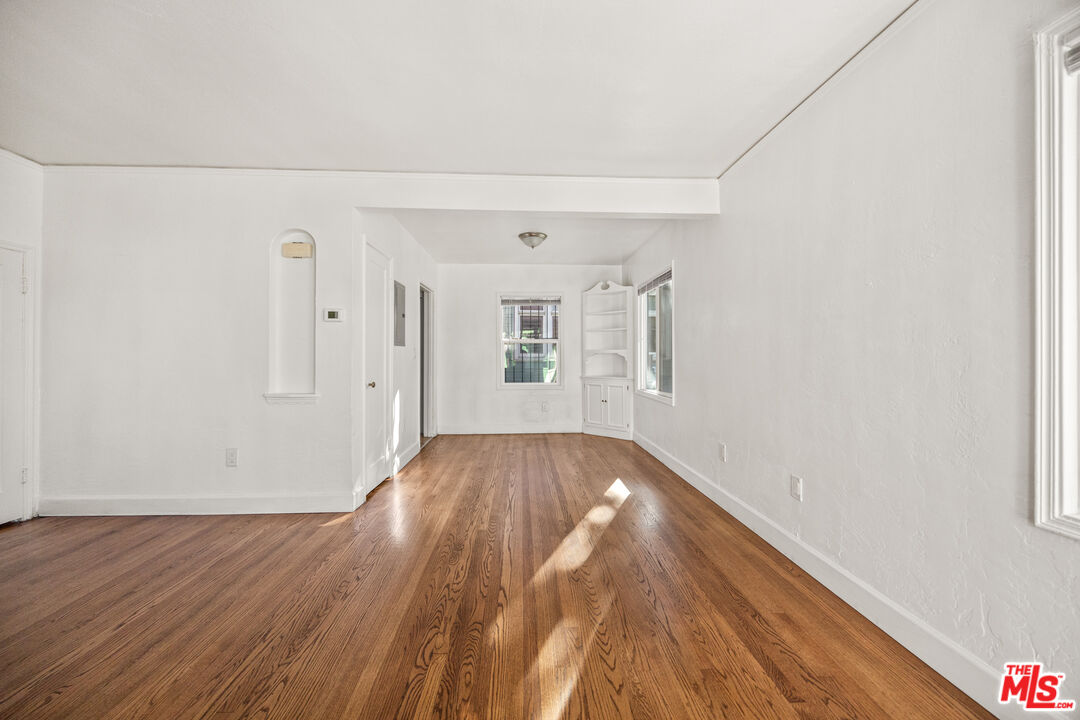 6320 Shattuck Ave