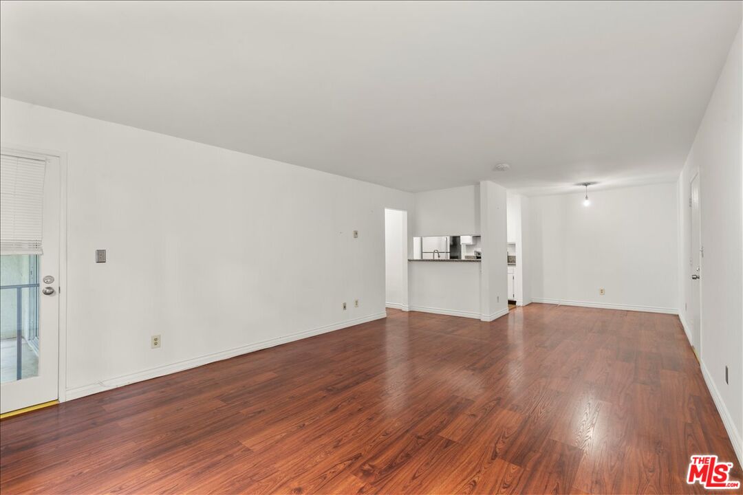 4900 Overland Ave Unit: 140