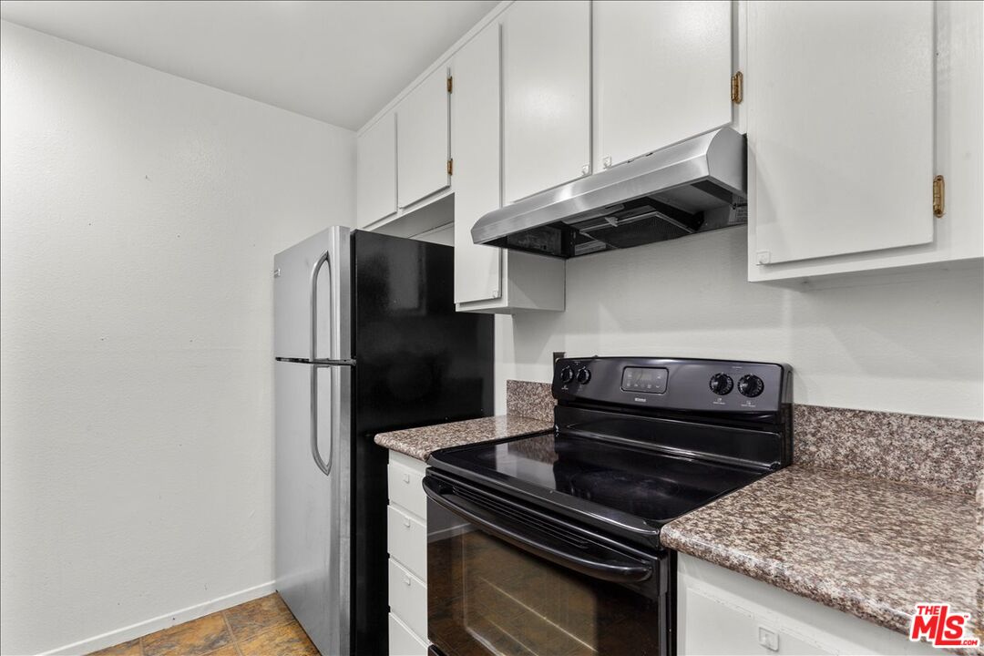 4900 Overland Ave Unit: 140